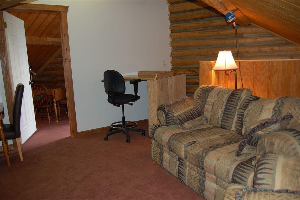 Yellowstone Self Catering Lodging - Adults Only Hotel West Yellowstone Buitenkant foto